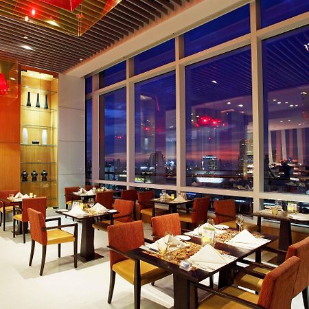 Centara Grand At Centralworld Bangkok Exterior photo The restaurant