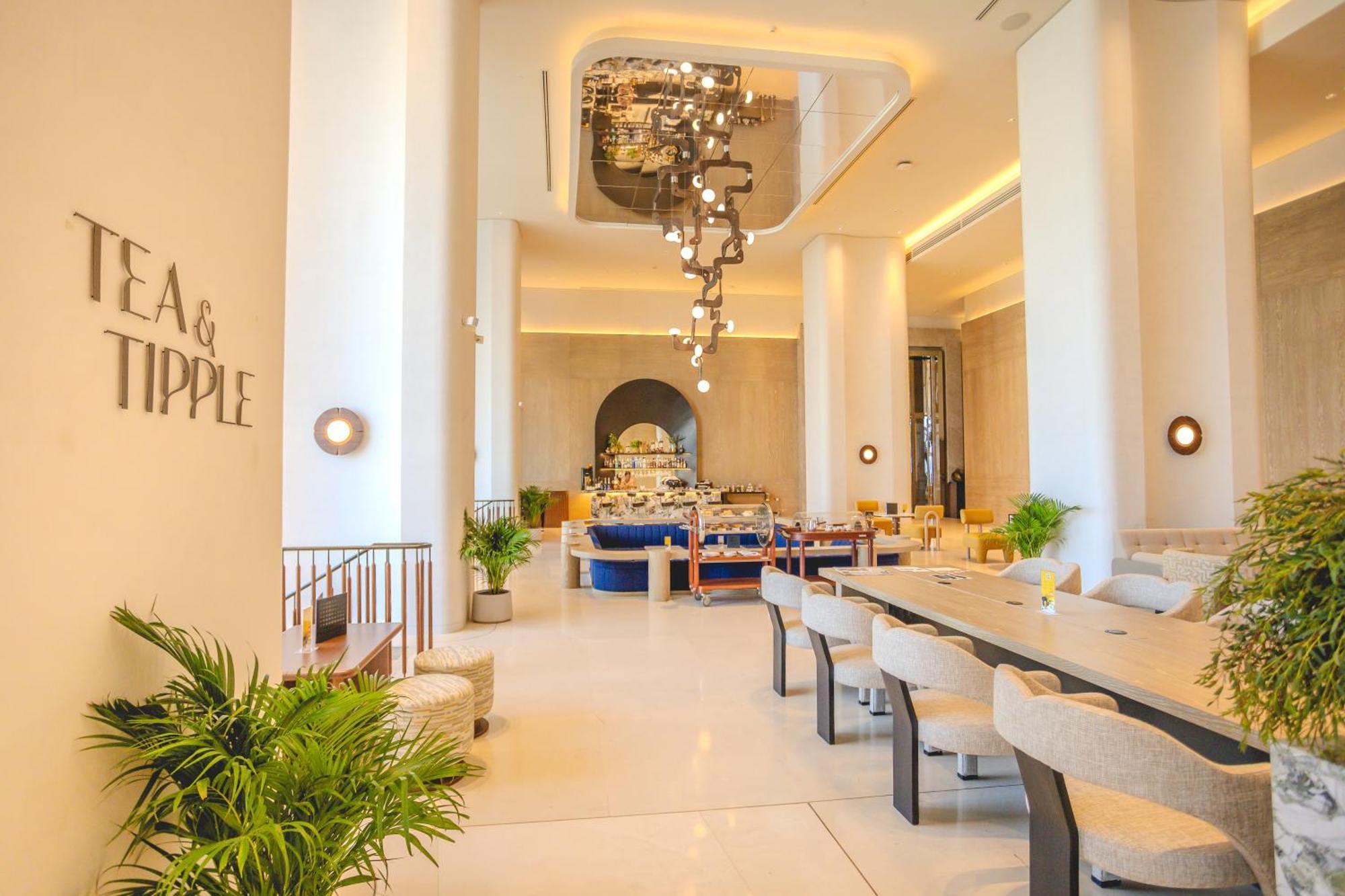 Centara Grand At Centralworld Bangkok Exterior photo Tea & Tipple
