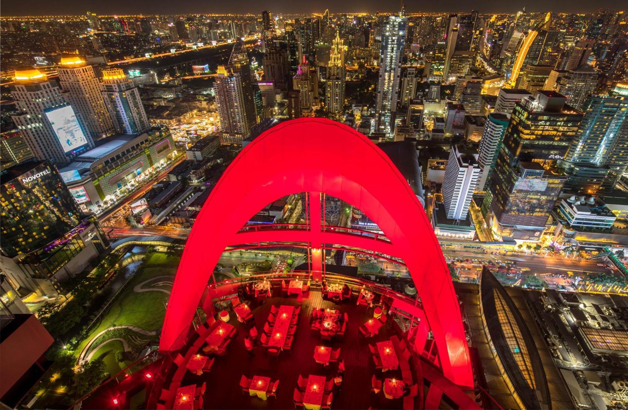 Centara Grand At Centralworld Bangkok Exterior photo The Sky Bar at the top of the Baiyoke II