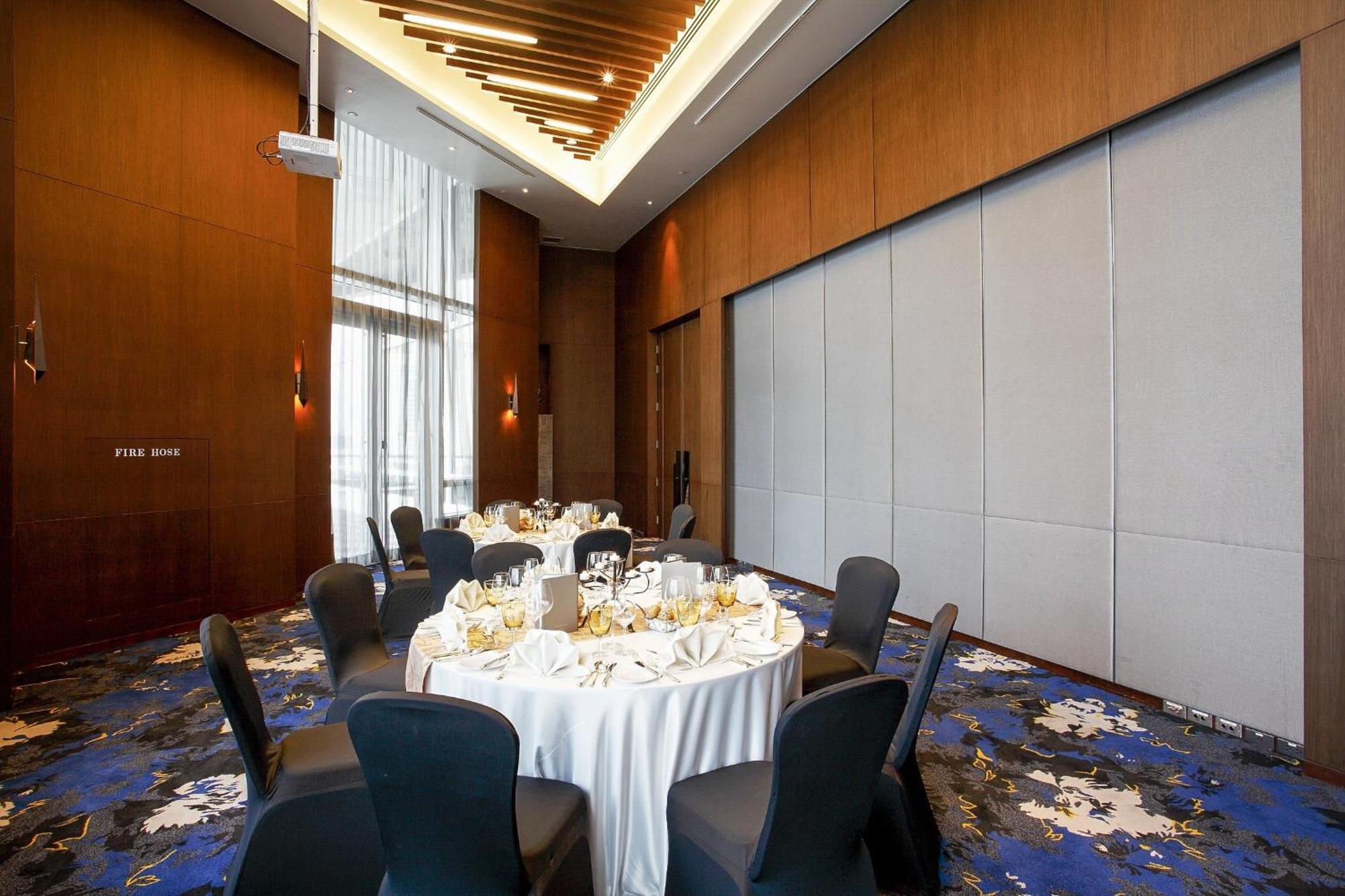 Centara Grand At Centralworld Bangkok Exterior photo A banquet hall