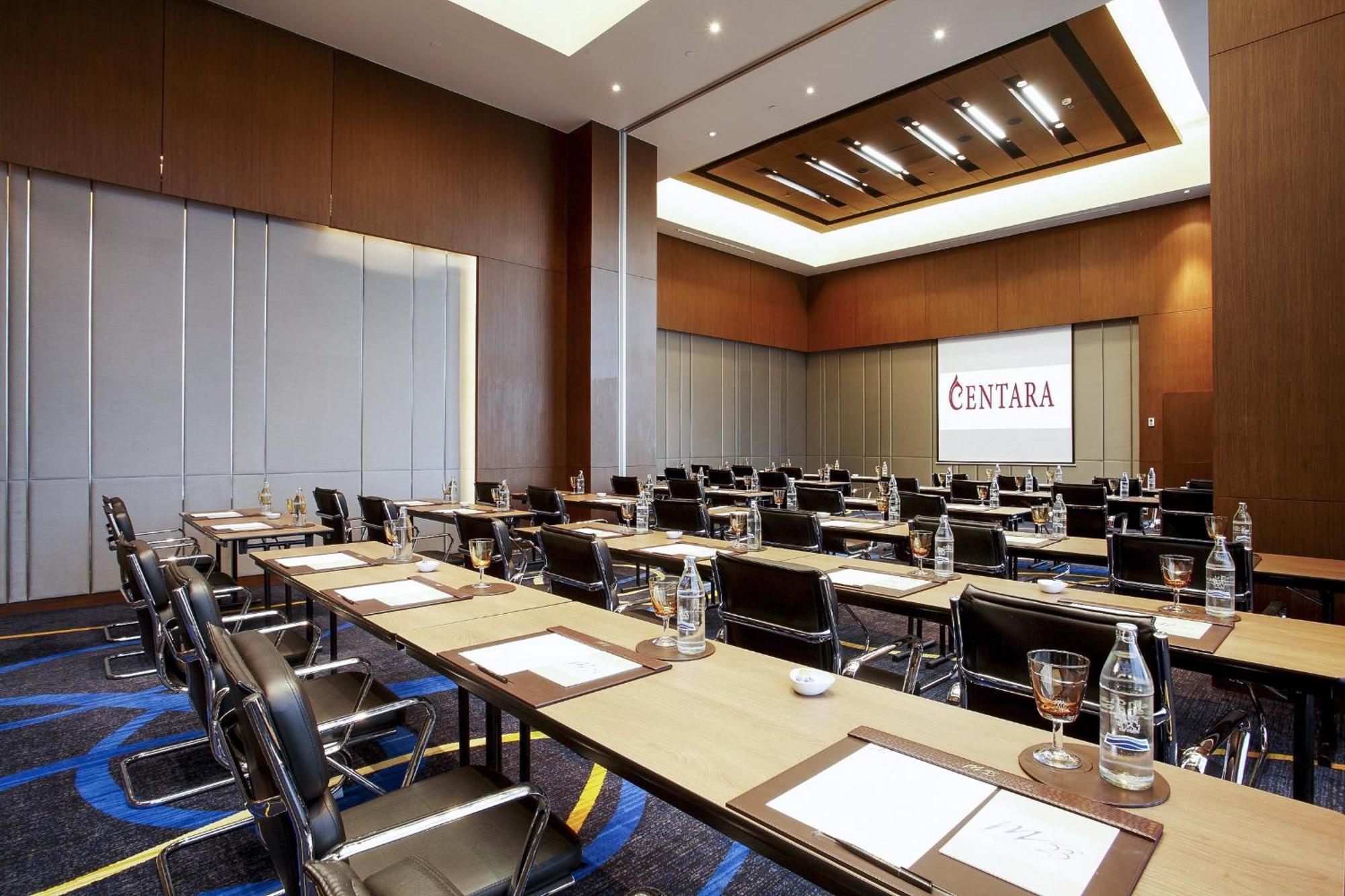 Centara Grand At Centralworld Bangkok Exterior photo Meeting room
