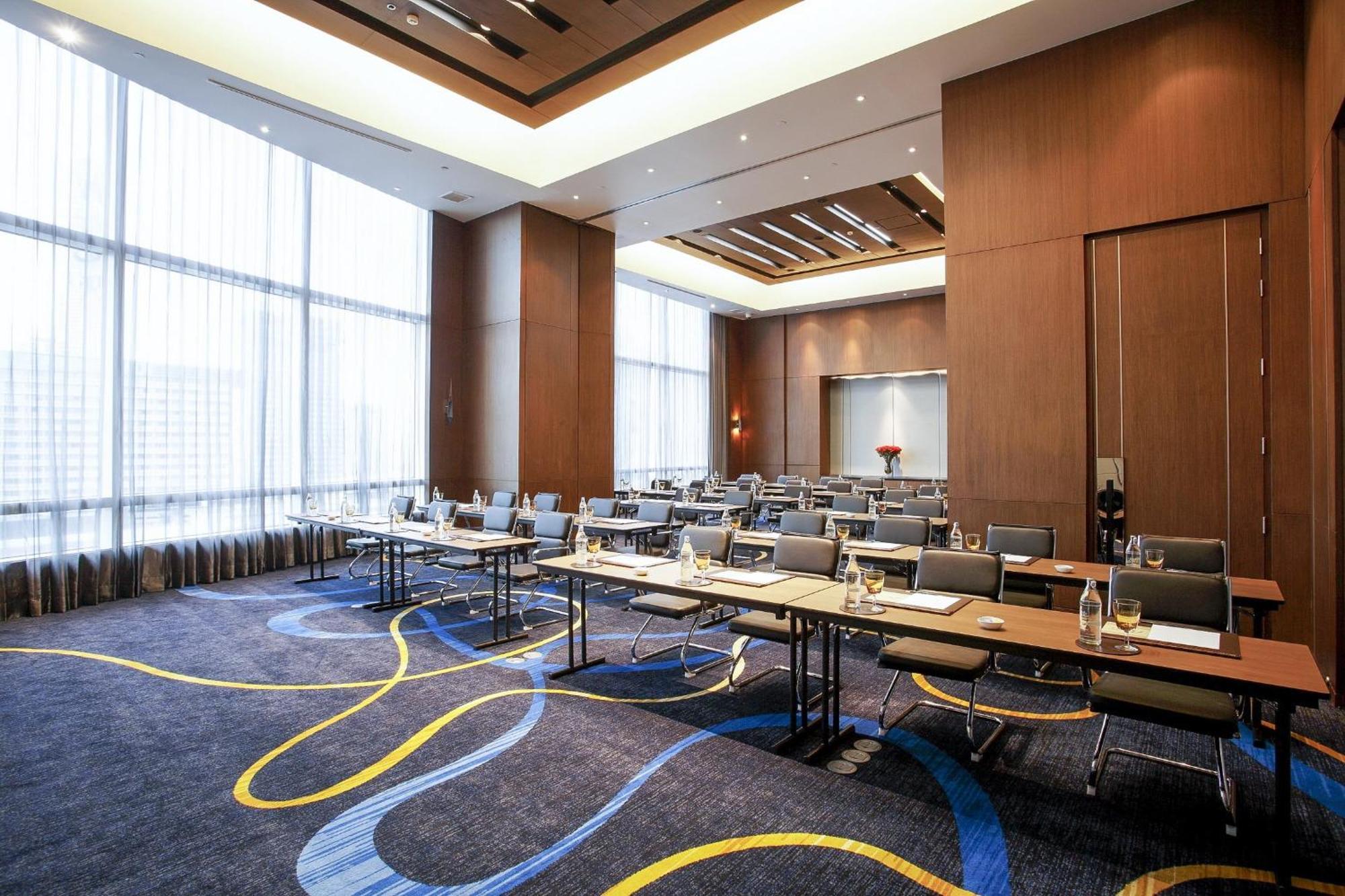 Centara Grand At Centralworld Bangkok Exterior photo Meeting room